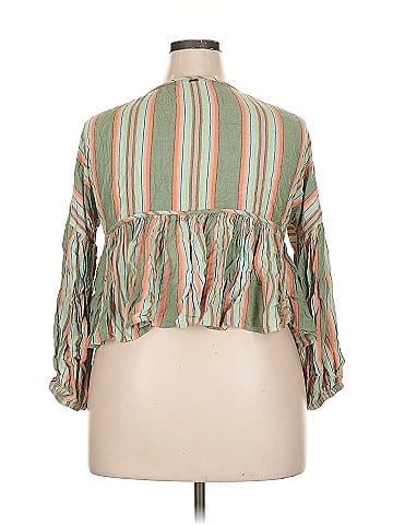 O'Neill 3/4 Sleeve Blouse (view 2)