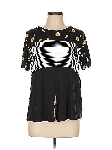 No Boundaries Short Sleeve T-Shirt (view 1)
