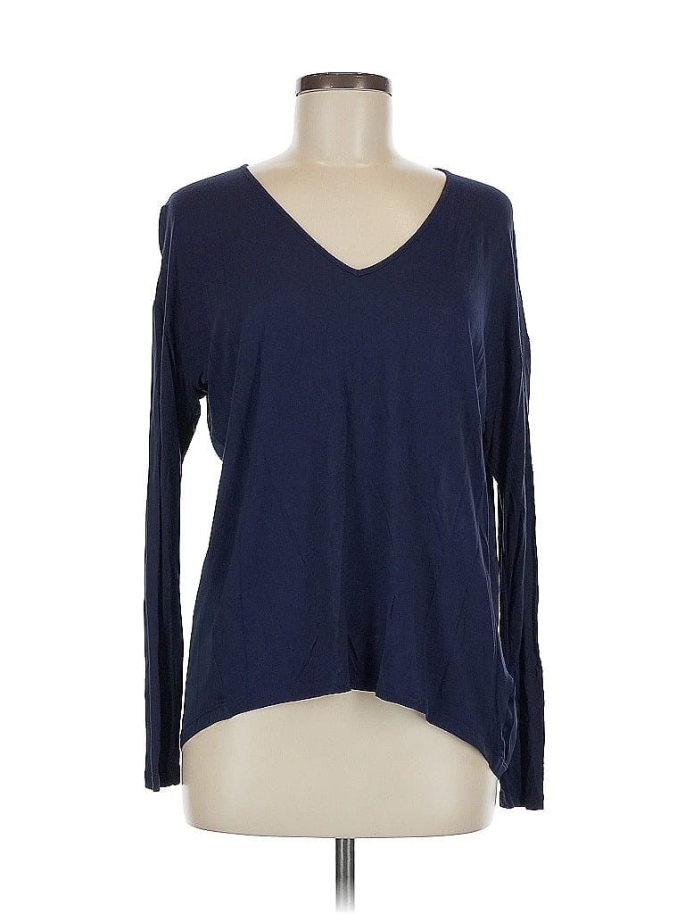 Click to view more detailed imagery on our partner's website Pre-owned Nydj Long Sleeve Top Blue V Neck Tops