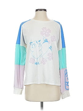 Hot Topic Long Sleeve T Shirt