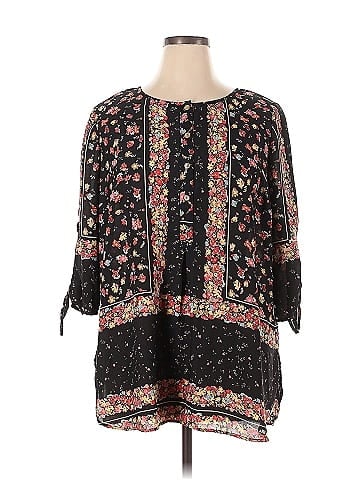 Roz & Ali 3/4 Sleeve Blouse (view 1)
