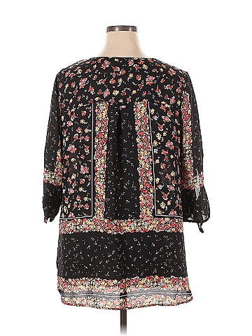Roz & Ali 3/4 Sleeve Blouse (view 2)