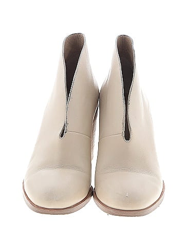 Pour La Victoire Ankle Boots (view 2)