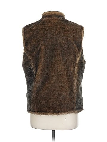 Braetan Faux Fur Vest (view 2)