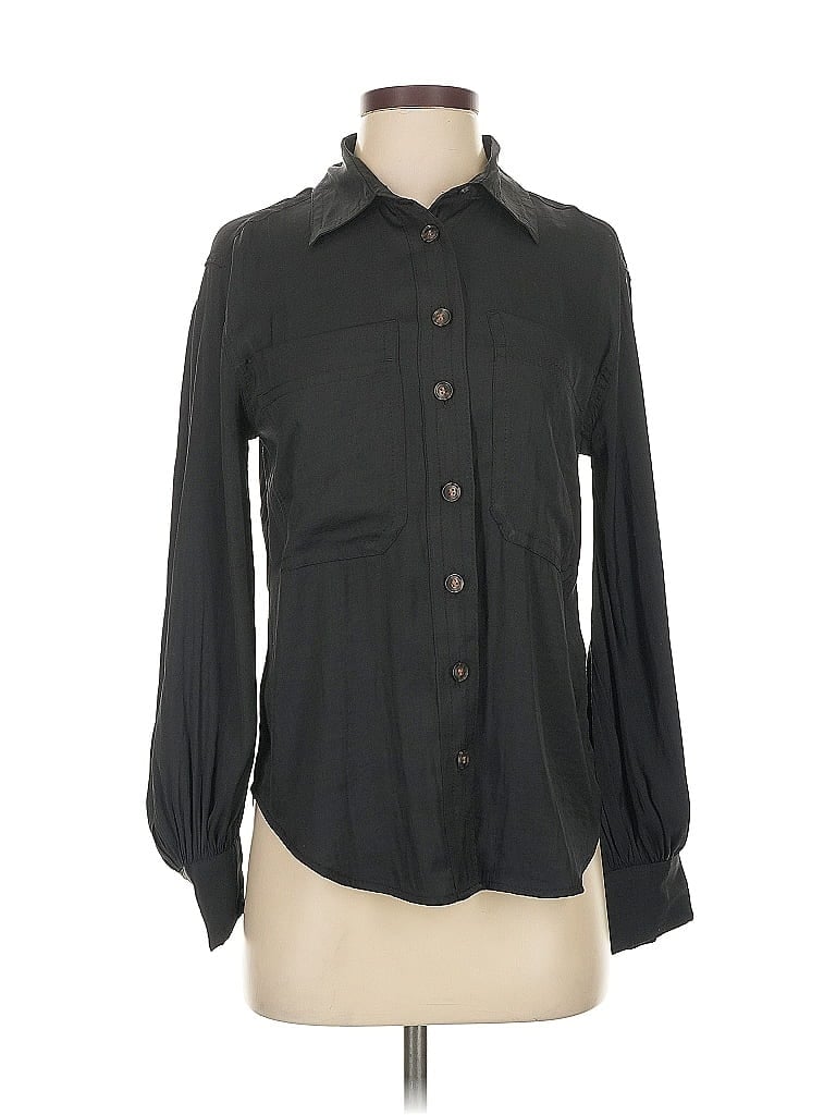 Click to view more detailed imagery on our partner's website Pre-owned Banana Republic Long Sleeve Blouse In Black