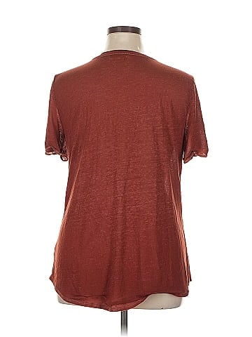 Maurices Short Sleeve T-Shirt (view 2)