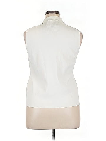 Chico's Design Sleeveless Button-Down Shirt (view 2)