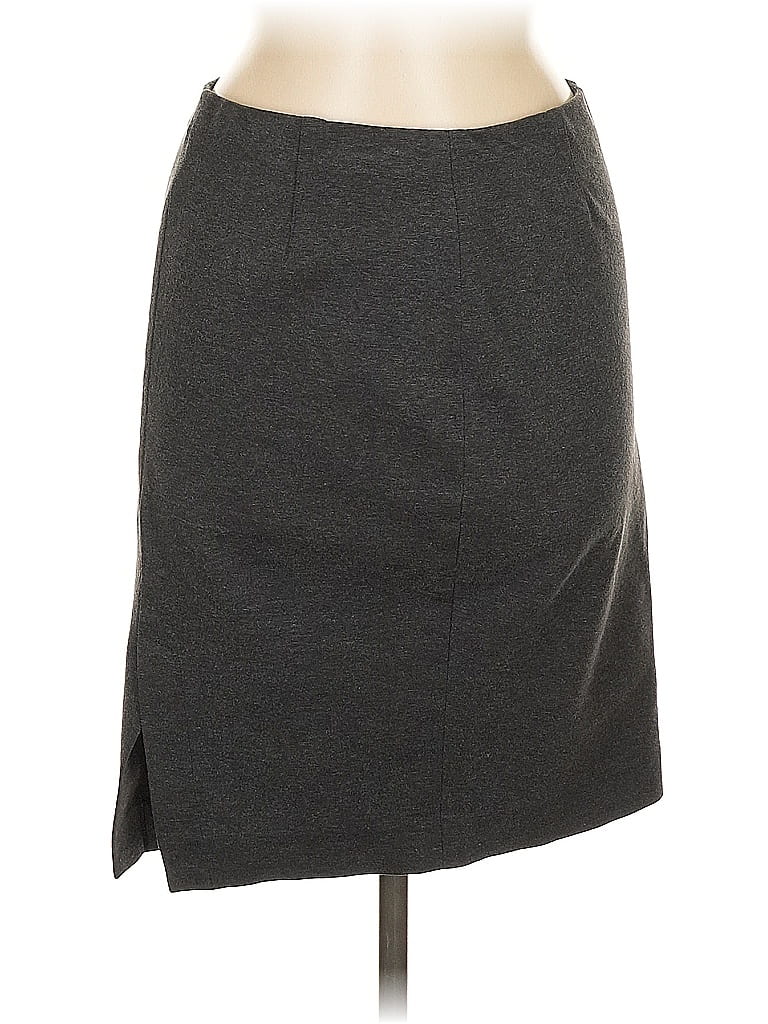 Click to view more detailed imagery on our partner's website Pre-owned Uniqlo Casual Skirt In Gray
