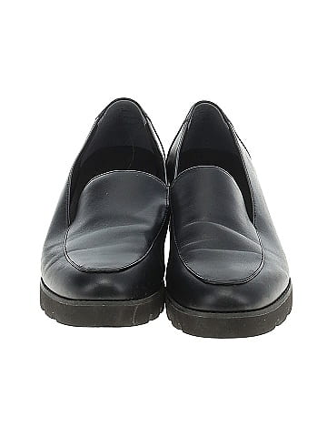 Vionic Flats (view 2)