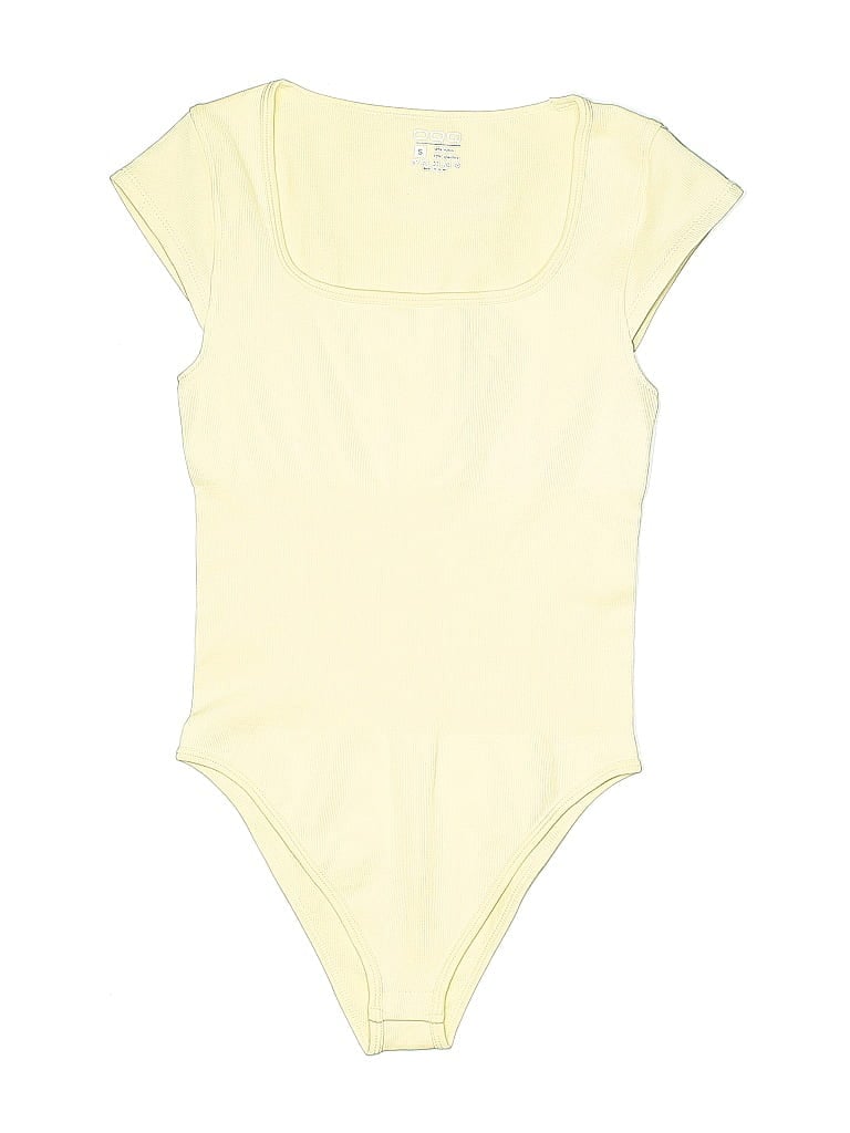 Pre-owned Oqq Bodysuit In White