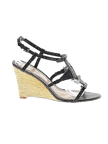 Pour La Victoire Wedges (view 1)
