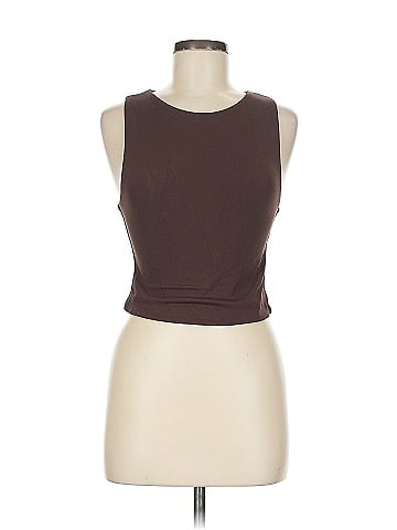 Babaton Sleeveless T-Shirt (view 1)