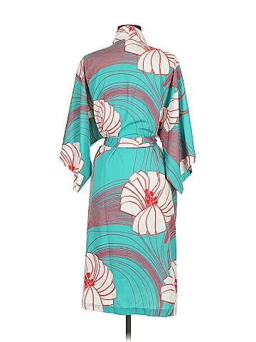 Natori Kimono (view 2)