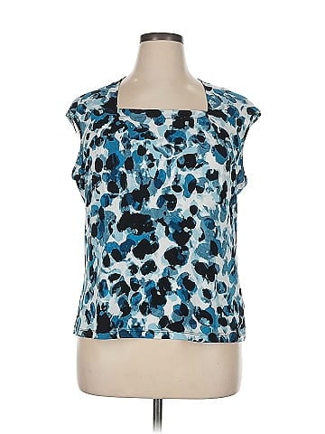 Kasper Sleeveless Blouse (view 1)