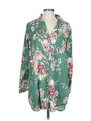 Cupcakes & Cashmere 3/4 Sleeve Blouse (view 1)