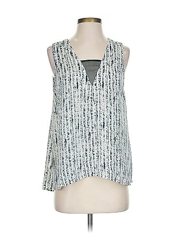 Lilla P Sleeveless Blouse (view 1)