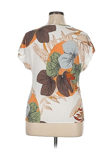 Emery Rose Short Sleeve Blouse (view 2)