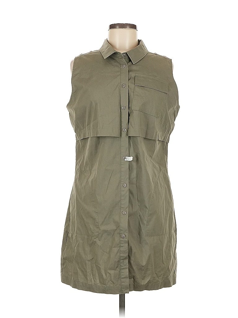 Click to view more detailed imagery on our partner's website Pre-owned Bcbgeneration Casual Dress In Green