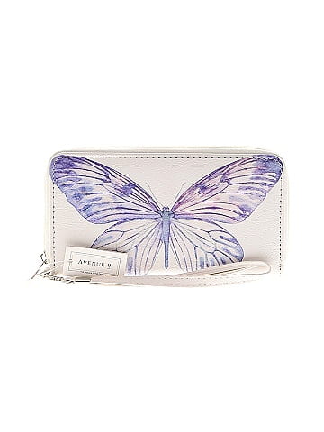 Unbranded Wristlet (view 1)