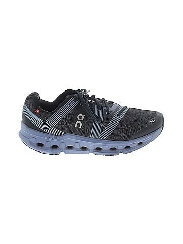 On Cloud Sneakers (view 1)