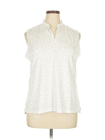 Nike Sleeveless Blouse (view 1)