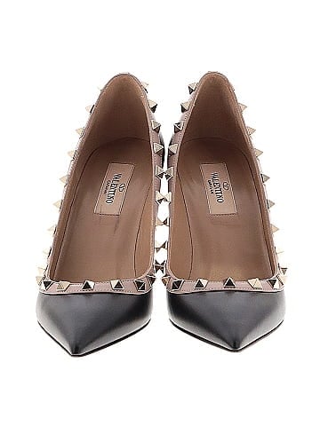 Valentino Garavani Leather Rockstud Pumps (view 2)
