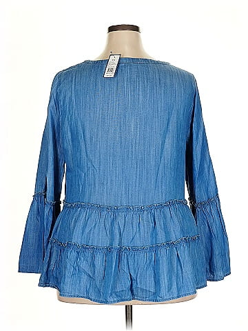 Crown & Ivy 3/4 Sleeve Blouse (view 2)