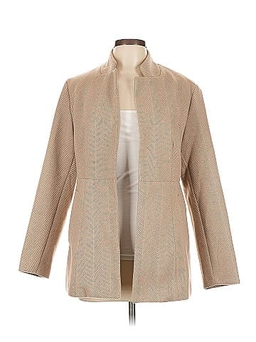 Chouyatou Coat (view 1)