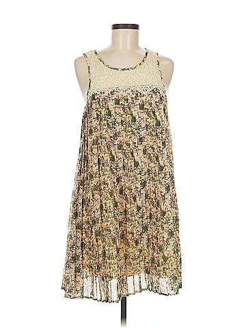 Taylor & Sage Casual Dress (view 1)