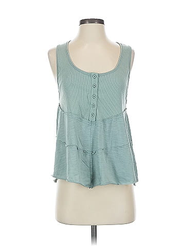 New In Sleeveless Blouse (view 1)