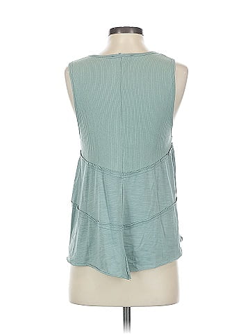 New In Sleeveless Blouse (view 2)