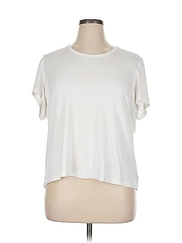 Brooke Shields Timeless Short Sleeve T-Shirt (view 1)