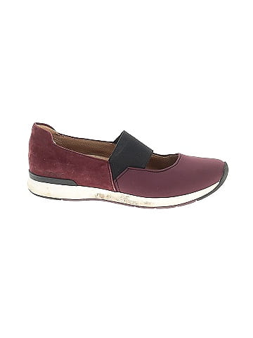 Vionic Flats (view 1)