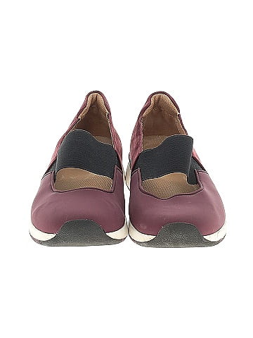 Vionic Flats (view 2)