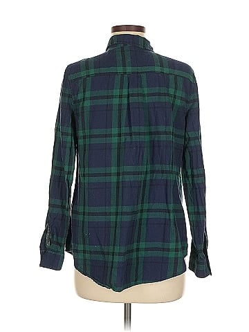 Old Navy - Maternity Long Sleeve Button-Down Shirt (view 2)