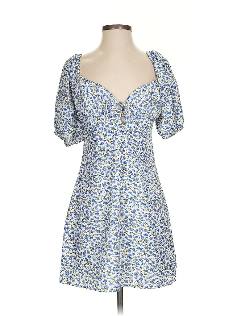 More To Come Blue Short Sleeve Blouse Size S 68 off ThredUp