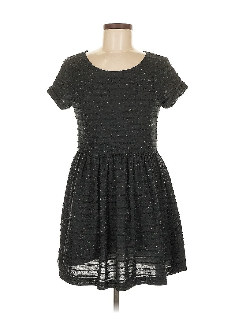 Click to view more detailed imagery on our partner's website Pre-owned Yumi Casual Dress In Gray