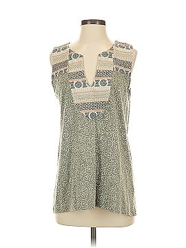 Tiny Sleeveless Blouse