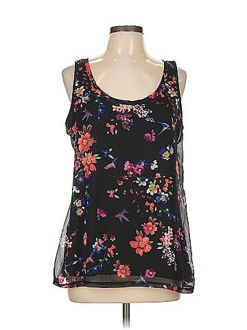 Express Outlet Tank Top (view 1)