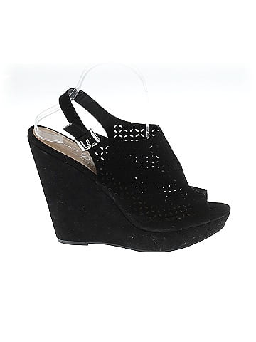 Chinese Laundry Wedges (view 1)