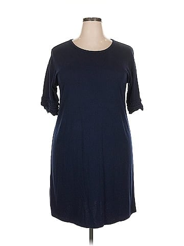 Crown & Ivy Casual Dress (view 1)