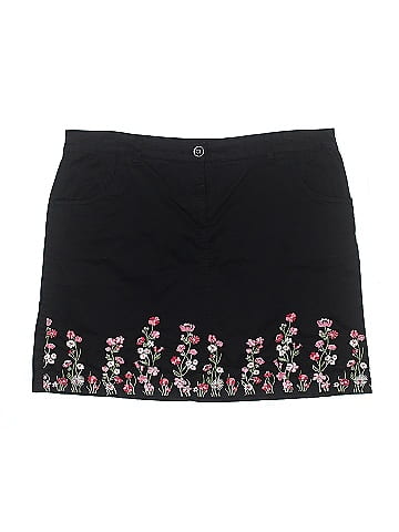 Karen Scott Skort (view 1)
