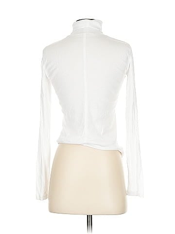 Everlane Long Sleeve Turtleneck (view 2)