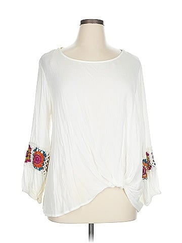 Emery Rose 3/4 Sleeve Blouse (view 1)