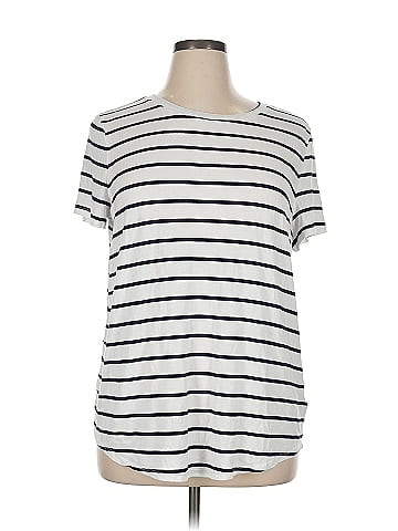 Gap Short Sleeve T-Shirt (view 1)