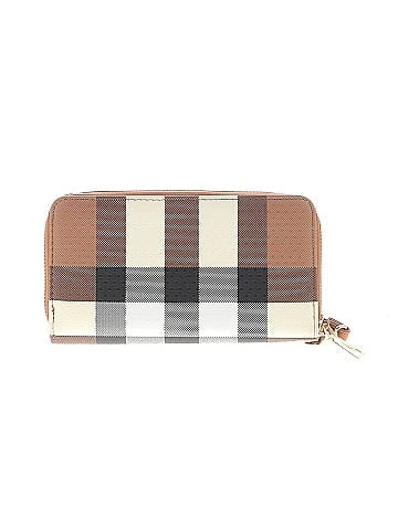 Unbranded Wristlet (view 2)