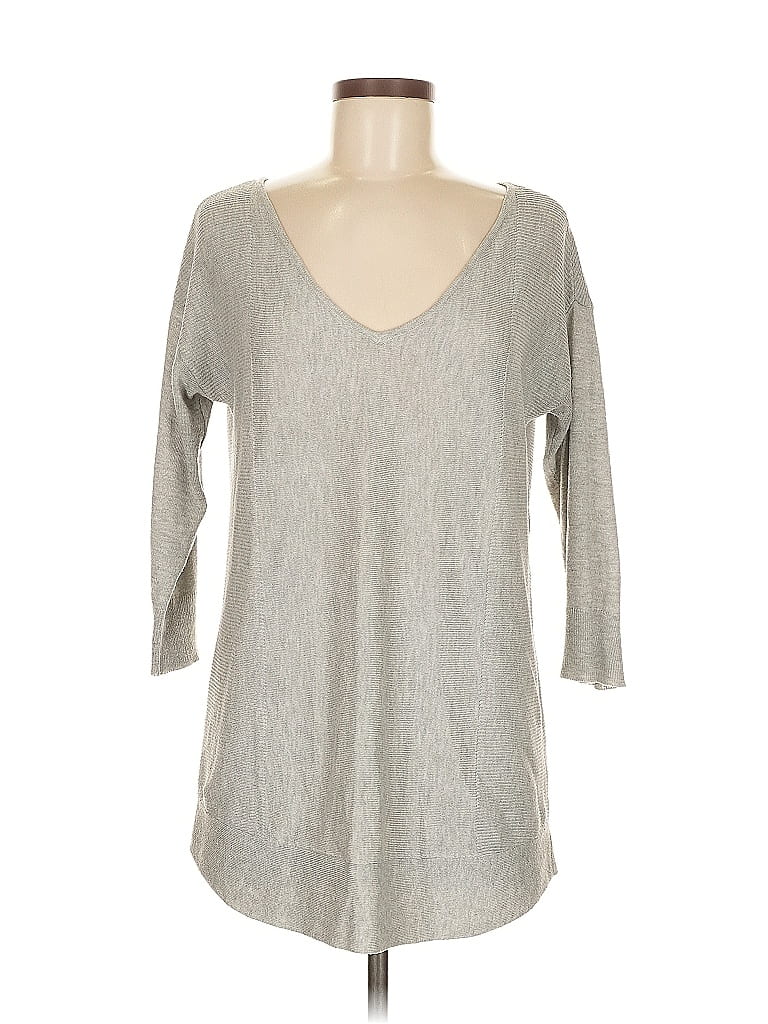 Click to view more detailed imagery on our partner's website Pre-owned Dynamite Pullover Sweater In Gray