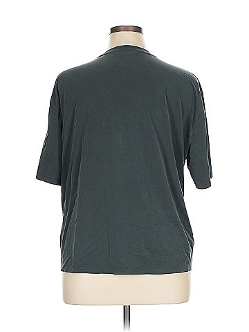 Abercrombie & Fitch Short Sleeve T-Shirt (view 2)