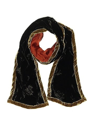 Saldarini Scarf (view 1)