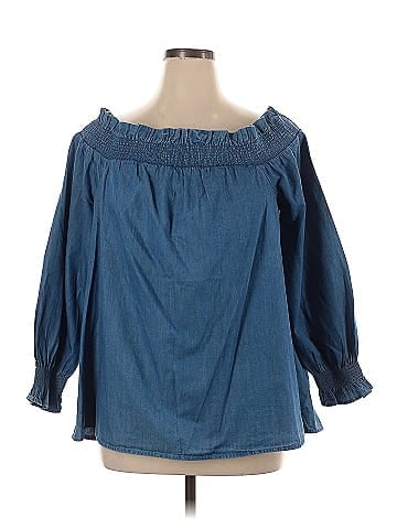 Crown & Ivy 3/4 Sleeve Blouse (view 1)